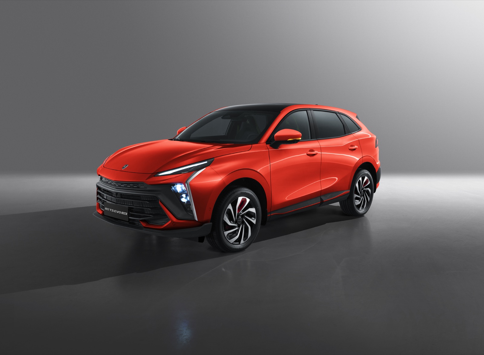 Forthing T5 EVO, fotografija 1